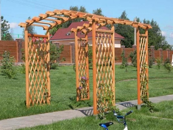 Готовая деревянная арка