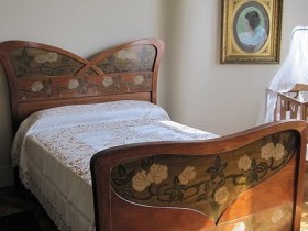 Дизайн кровати в стиле модерн