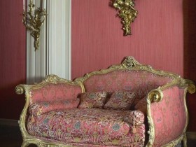 Роскошный диван рококо