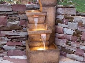 Бетонный садовый фонтан