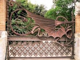 Дизайн металлических ворот
