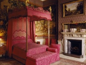 Дизайн кровати в викторианском стиле