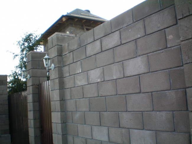 Построение бетонного ограждения из блоков